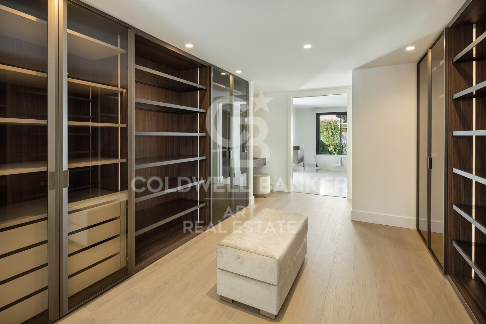 Moderne Luxusvilla in der prestigeträchtigen Gegend Nueva Andalucía, Las Brisas