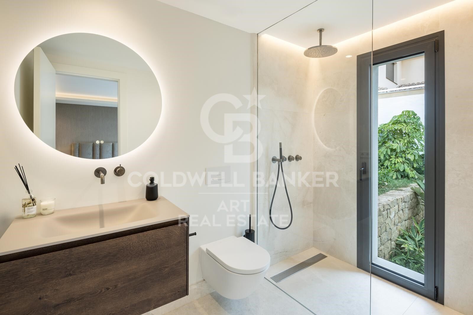 Moderne Luxusvilla in der prestigeträchtigen Gegend Nueva Andalucía, Las Brisas