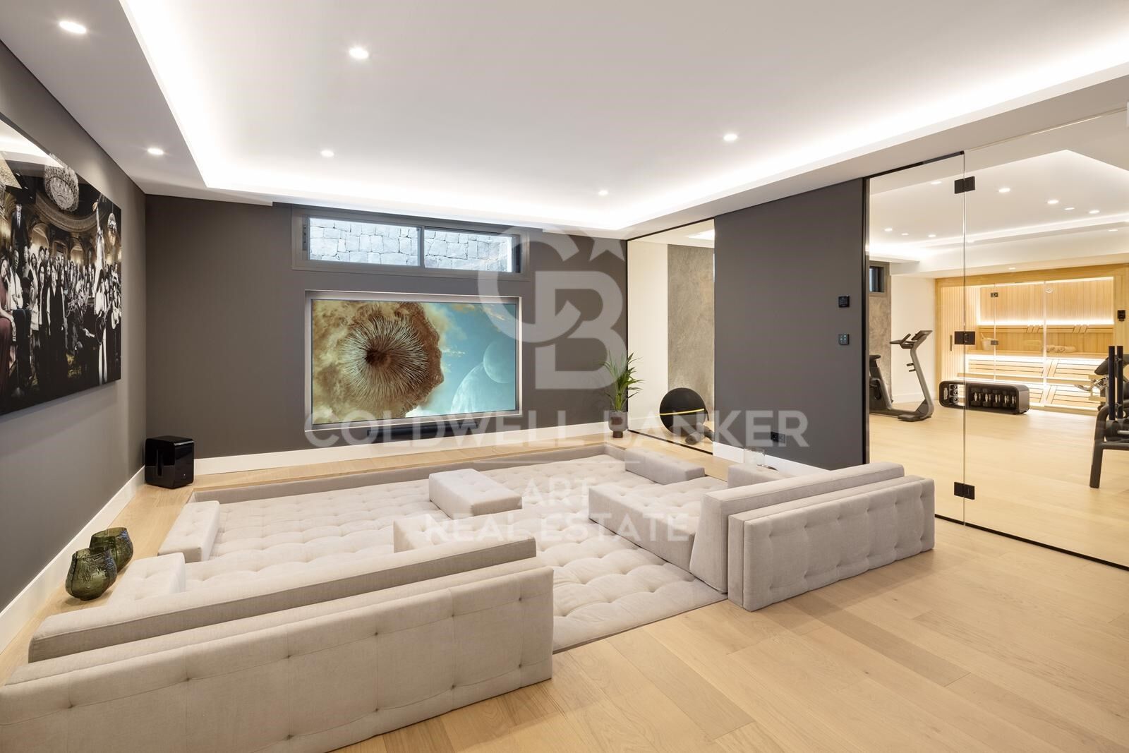 Modern luxury villa in prestigious Nueva Andalucía, Las Brisas