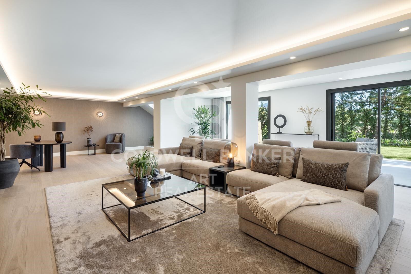 Moderne Luxusvilla in der prestigeträchtigen Gegend Nueva Andalucía, Las Brisas