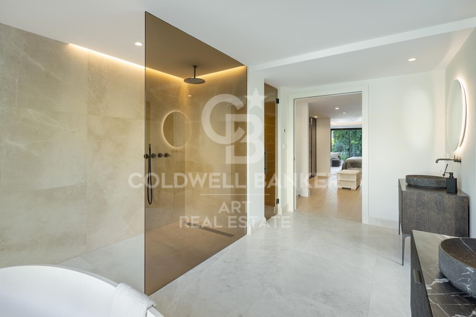 Modern luxury villa in prestigious Nueva Andalucía, Las Brisas
