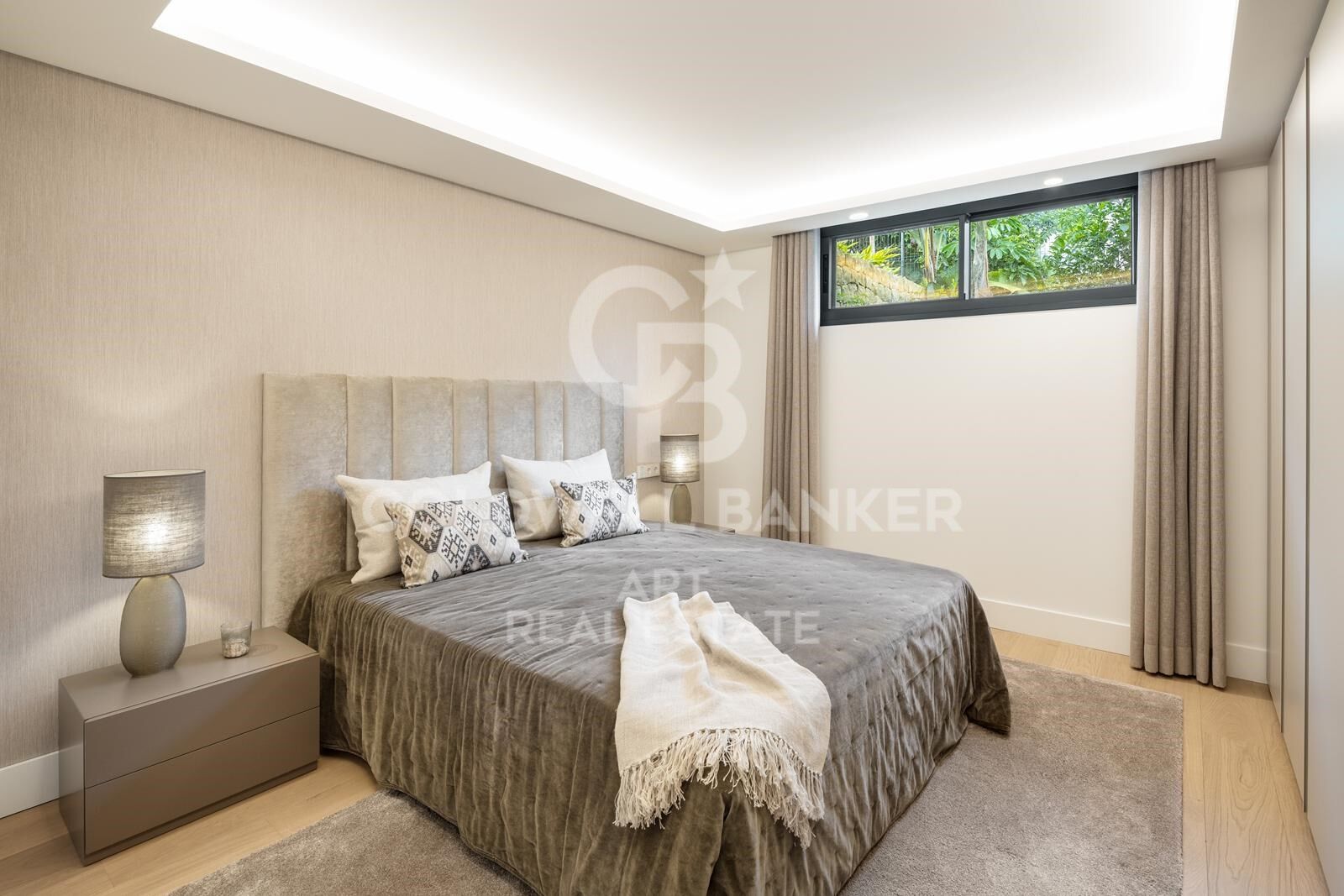 Modern luxury villa in prestigious Nueva Andalucía, Las Brisas