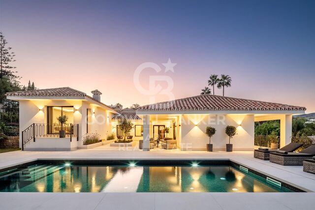 Moderne Luxusvilla in der prestigeträchtigen Gegend Nueva Andalucía, Las Brisas