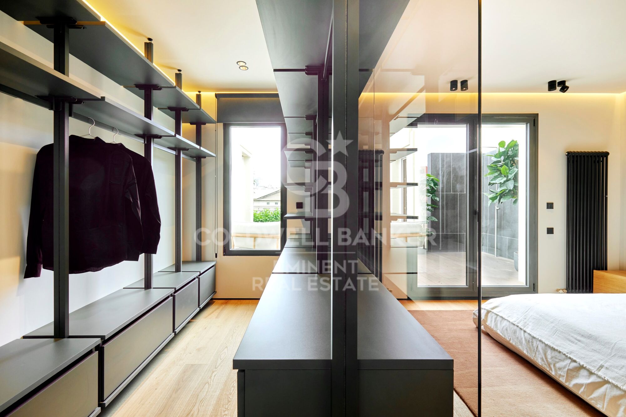Appartement à vendre situé rue Muntaner, à côté de l'Avenida Diagonal et de la rue Francesc Macià.