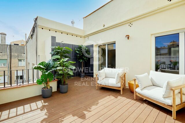 Apartment for sale located on Muntaner Street, next to Avenida Diagonal and Francesc Macià.