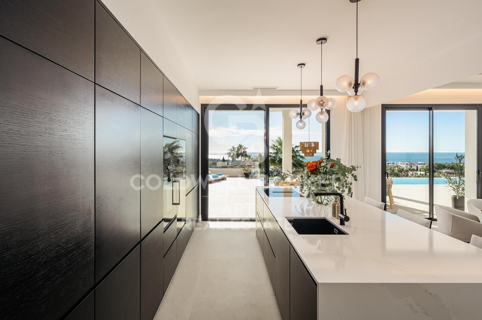 Beeindruckende Villa mit Panoramablick auf das Meer in Los Flamingos, Benahavís