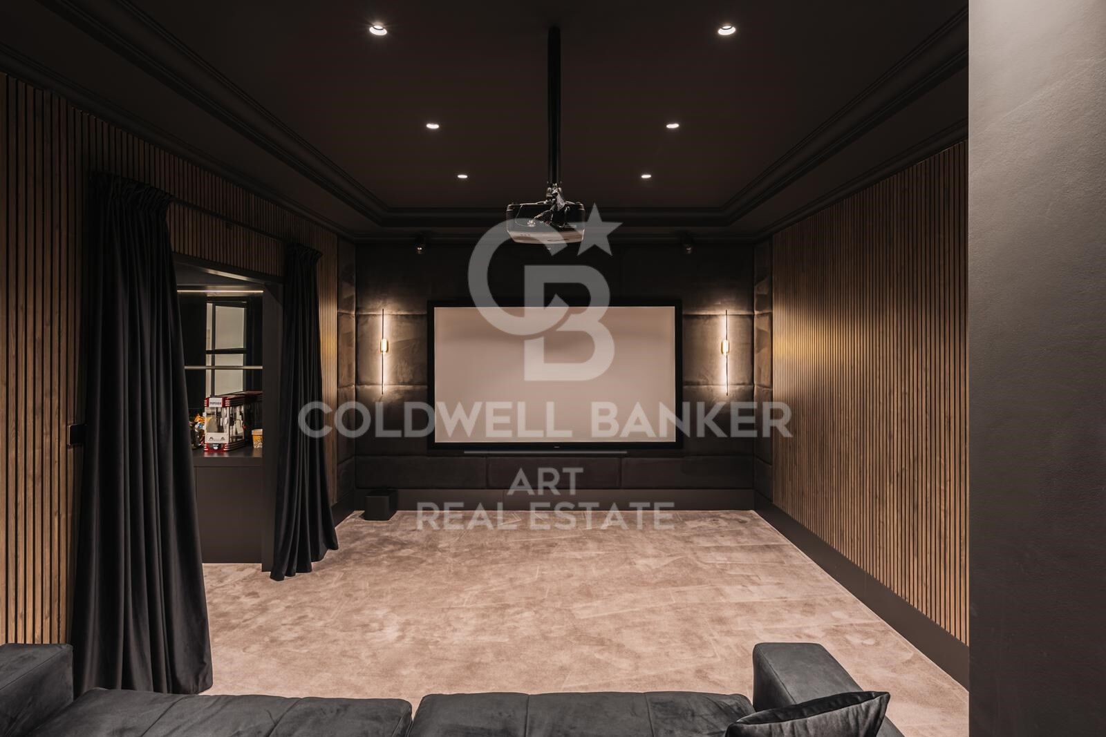 Villa impressionnante avec vue panoramique sur la mer à Los Flamingos, Benahavís