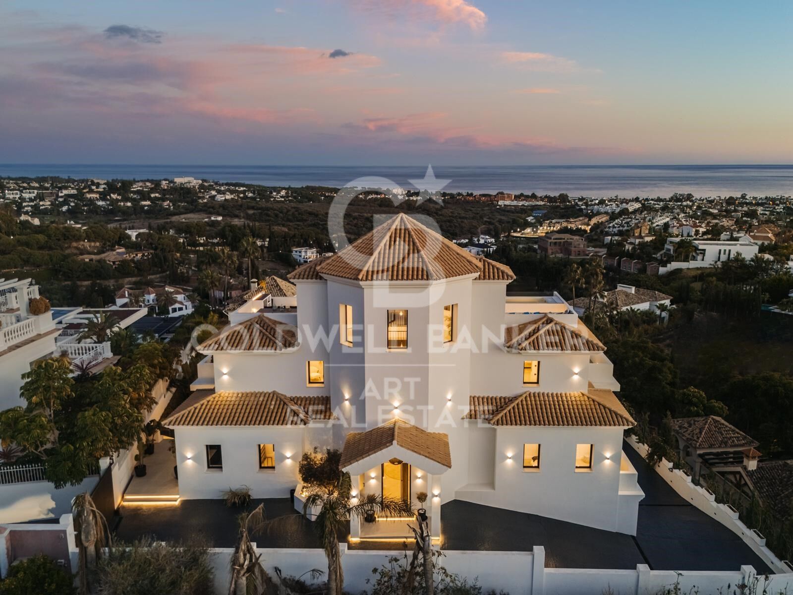 Villa impressionnante avec vue panoramique sur la mer à Los Flamingos, Benahavís
