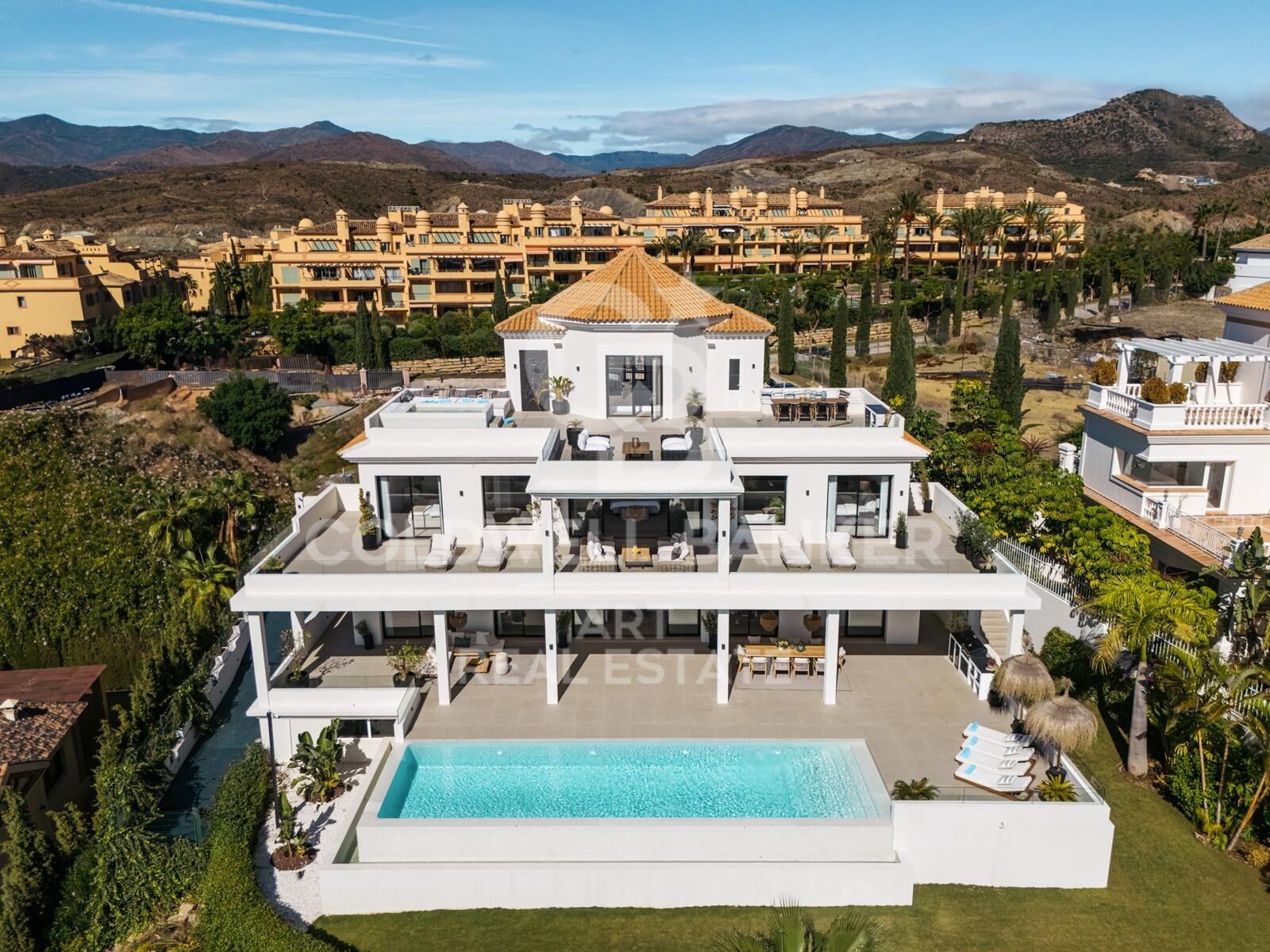 Beeindruckende Villa mit Panoramablick auf das Meer in Los Flamingos, Benahavís