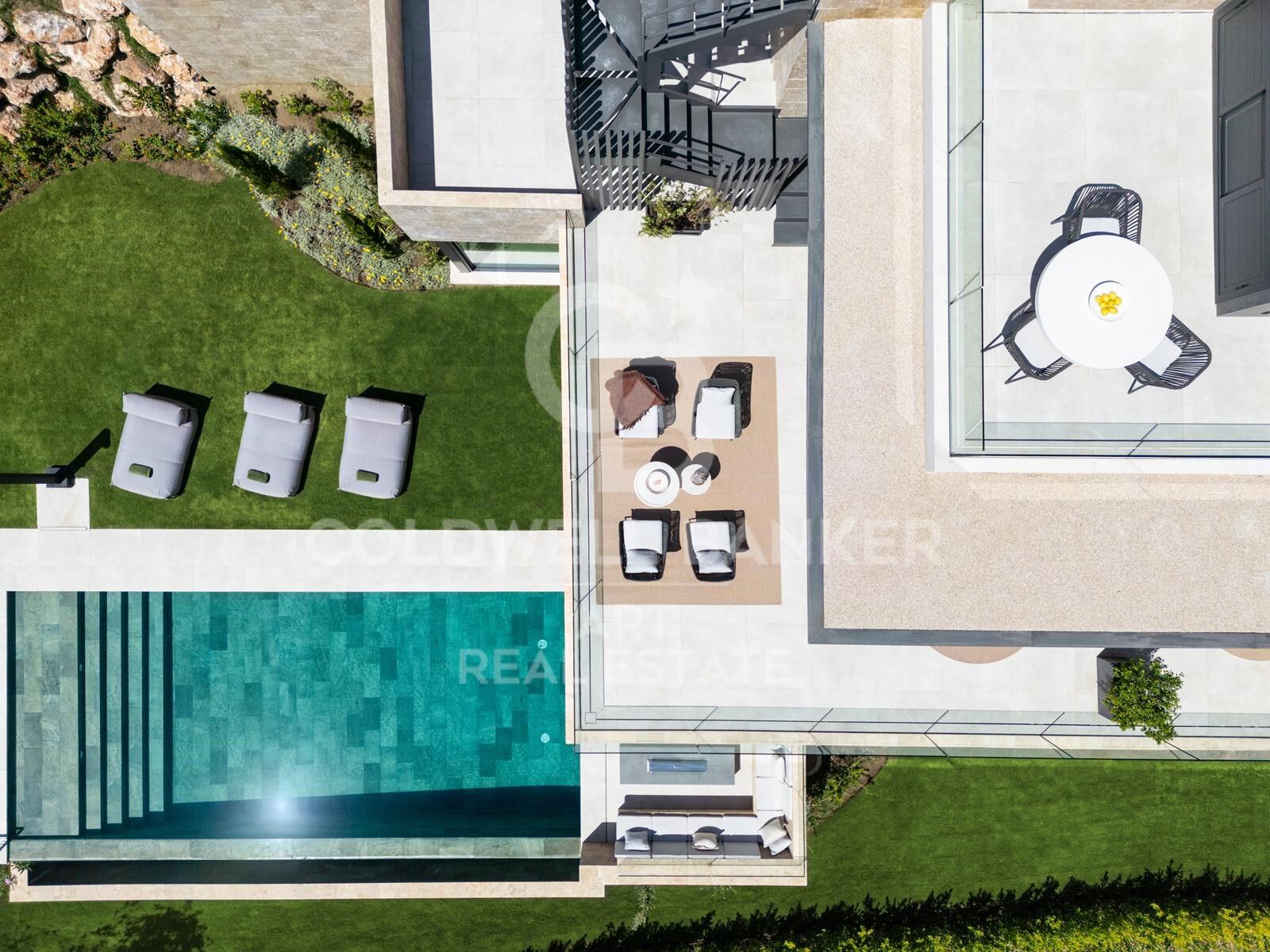 Villa ecológica de lujo con vistas panorámicas en la exclusiva La Cerquilla, Nueva Andalucía
