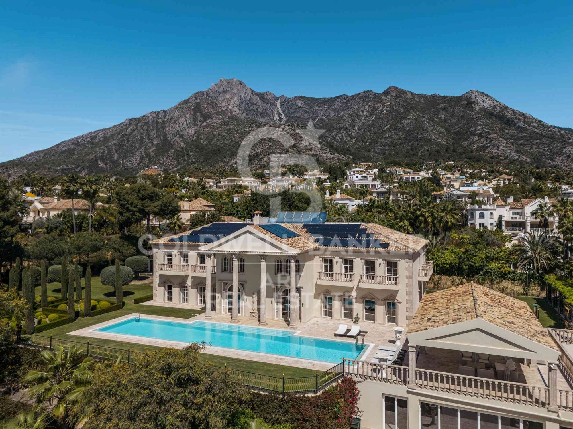 Splendide villa néo-classique avec vue sur mer, Sierra Blanca, Marbella