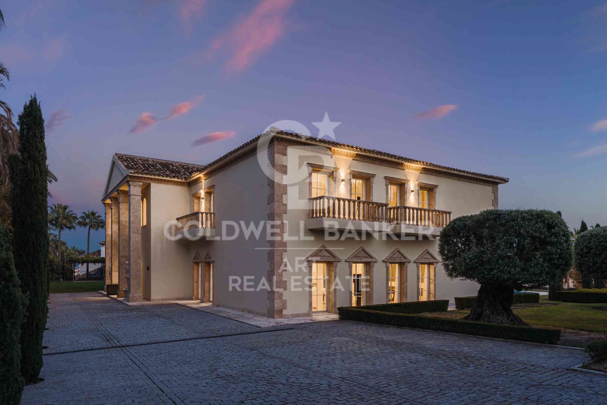 Splendide villa néo-classique avec vue sur mer, Sierra Blanca, Marbella