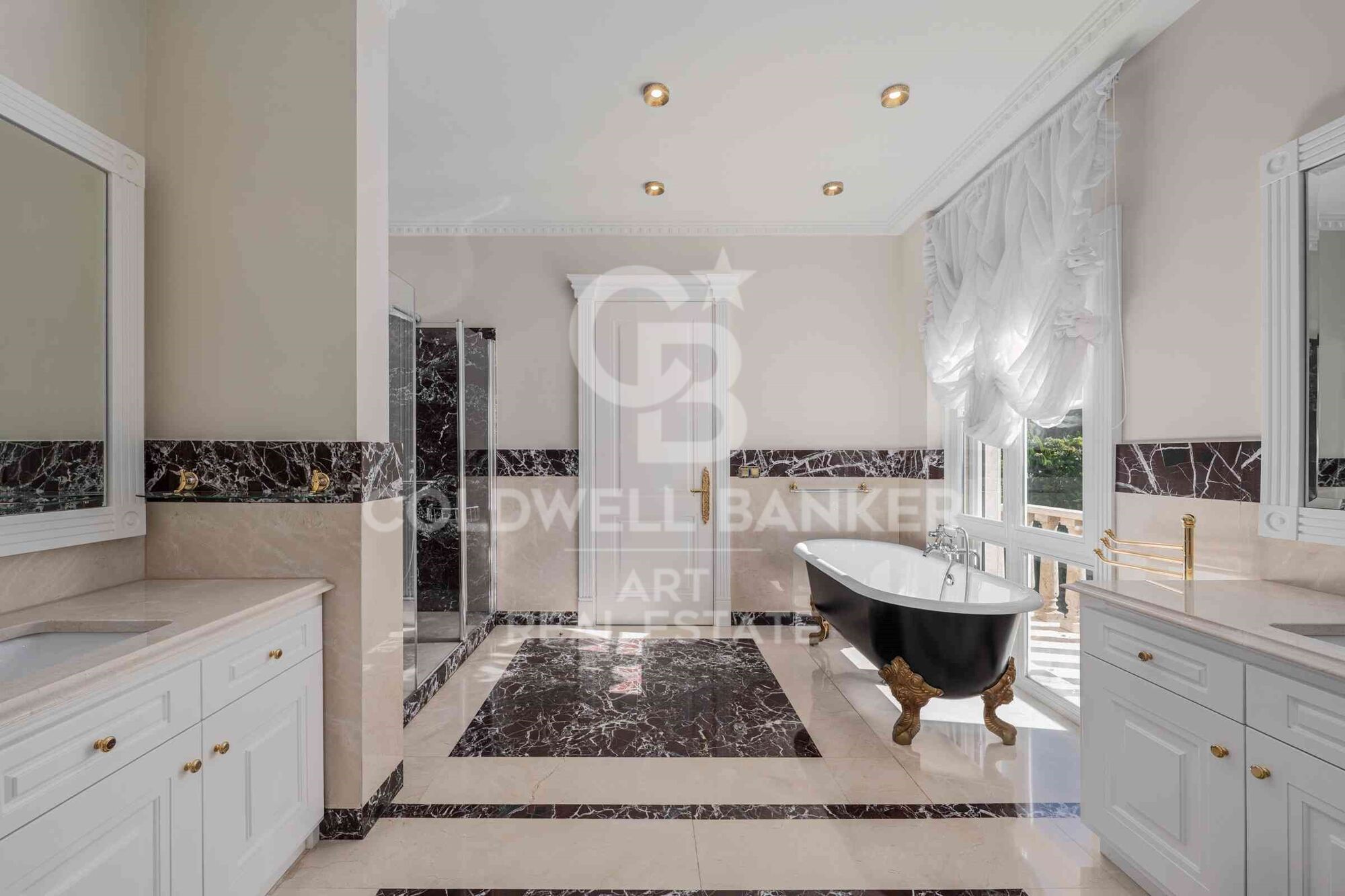 Splendide villa néo-classique avec vue sur mer, Sierra Blanca, Marbella