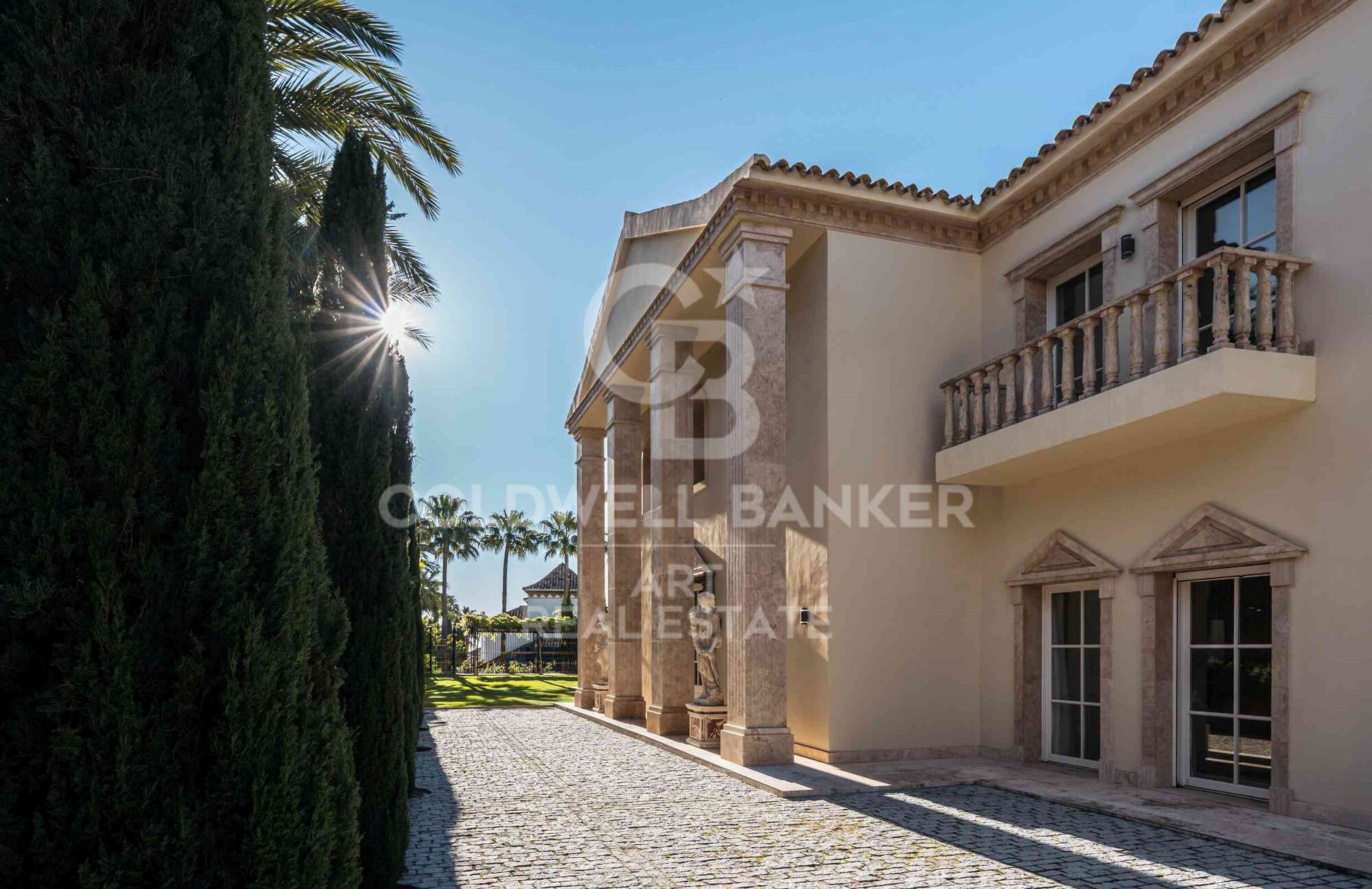 Splendide villa néo-classique avec vue sur mer, Sierra Blanca, Marbella