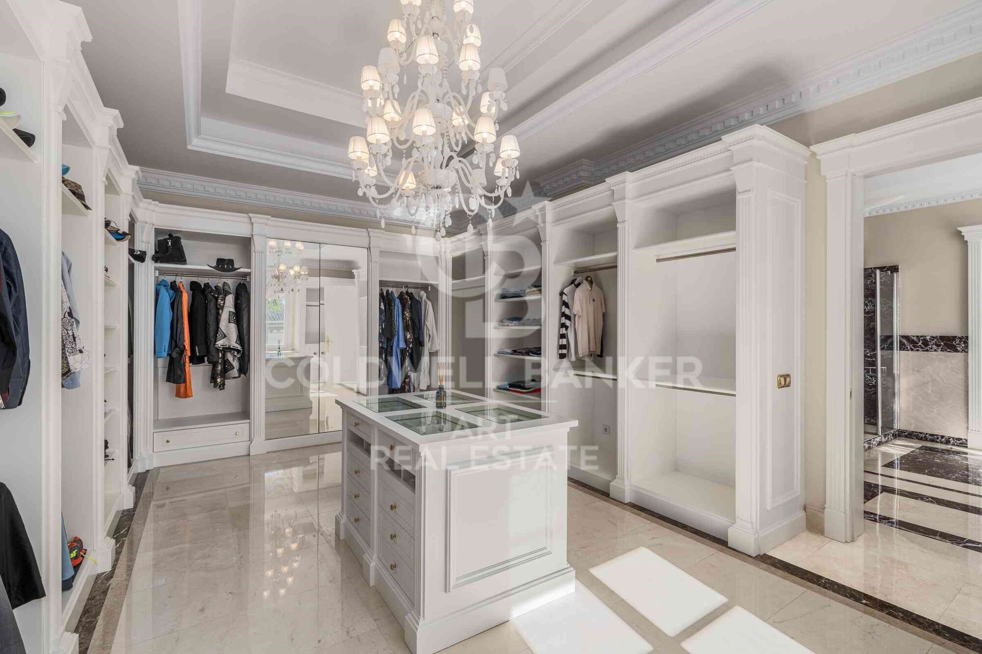 Splendide villa néo-classique avec vue sur mer, Sierra Blanca, Marbella