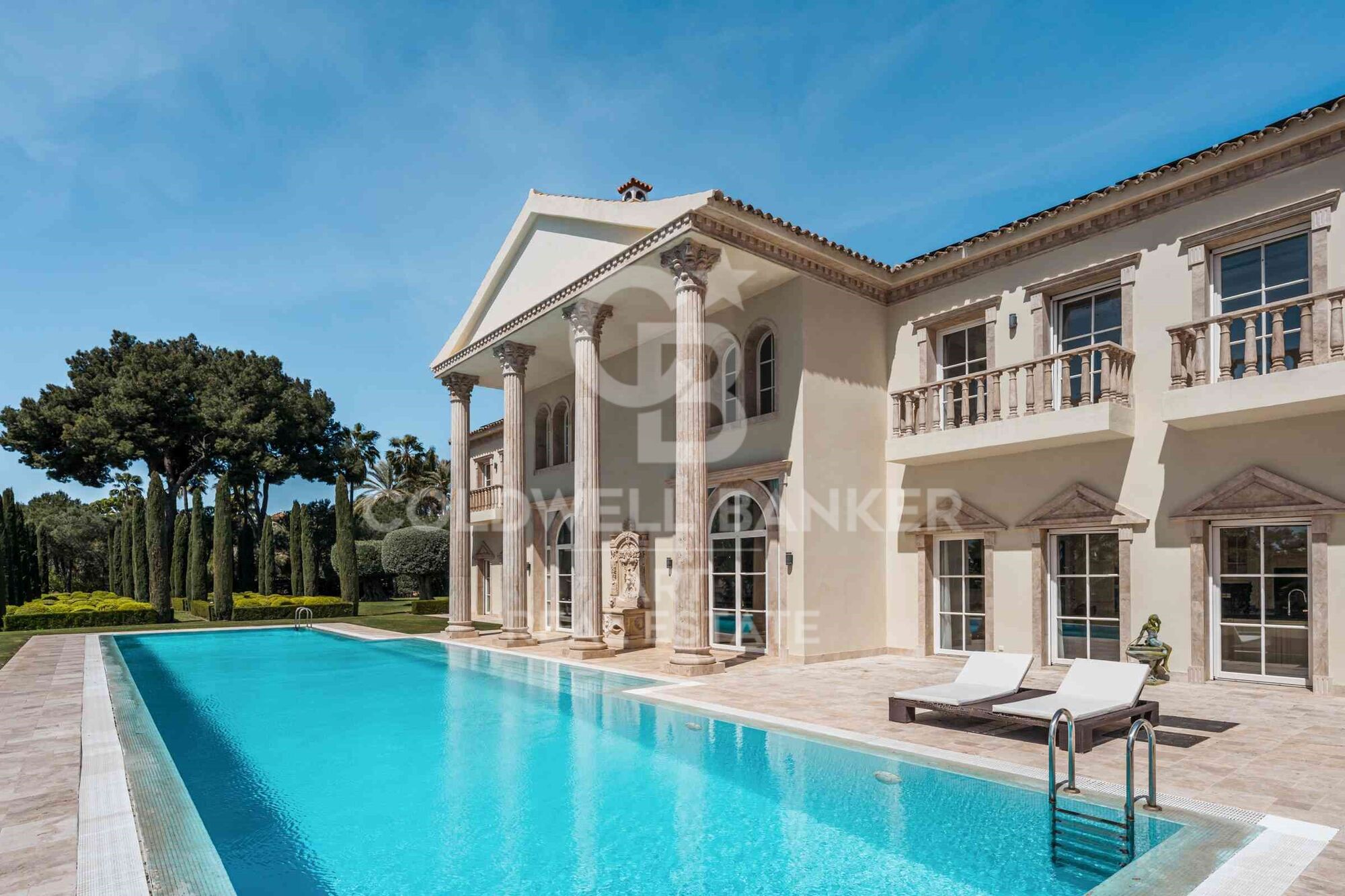Splendide villa néo-classique avec vue sur mer, Sierra Blanca, Marbella