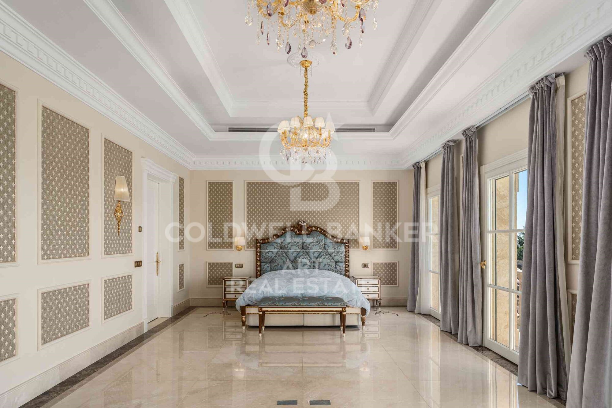 Splendide villa néo-classique avec vue sur mer, Sierra Blanca, Marbella