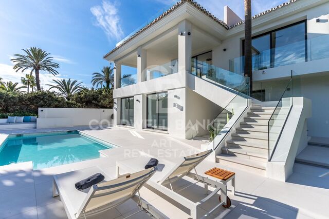 Modern Andalusian villa with sea views and contemporary elegance in Marbesa, Marbella