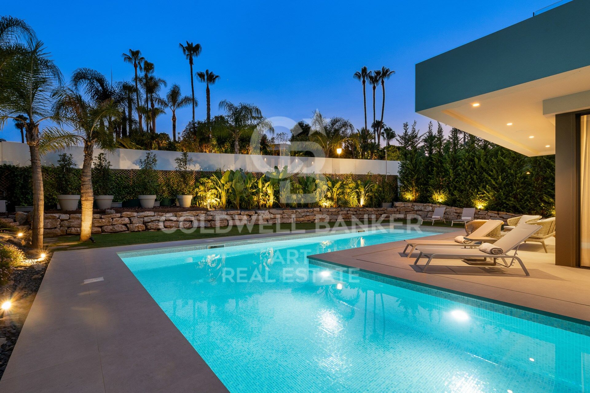 Refined contemporary villa in La Cerquilla, Nueva Andalucía