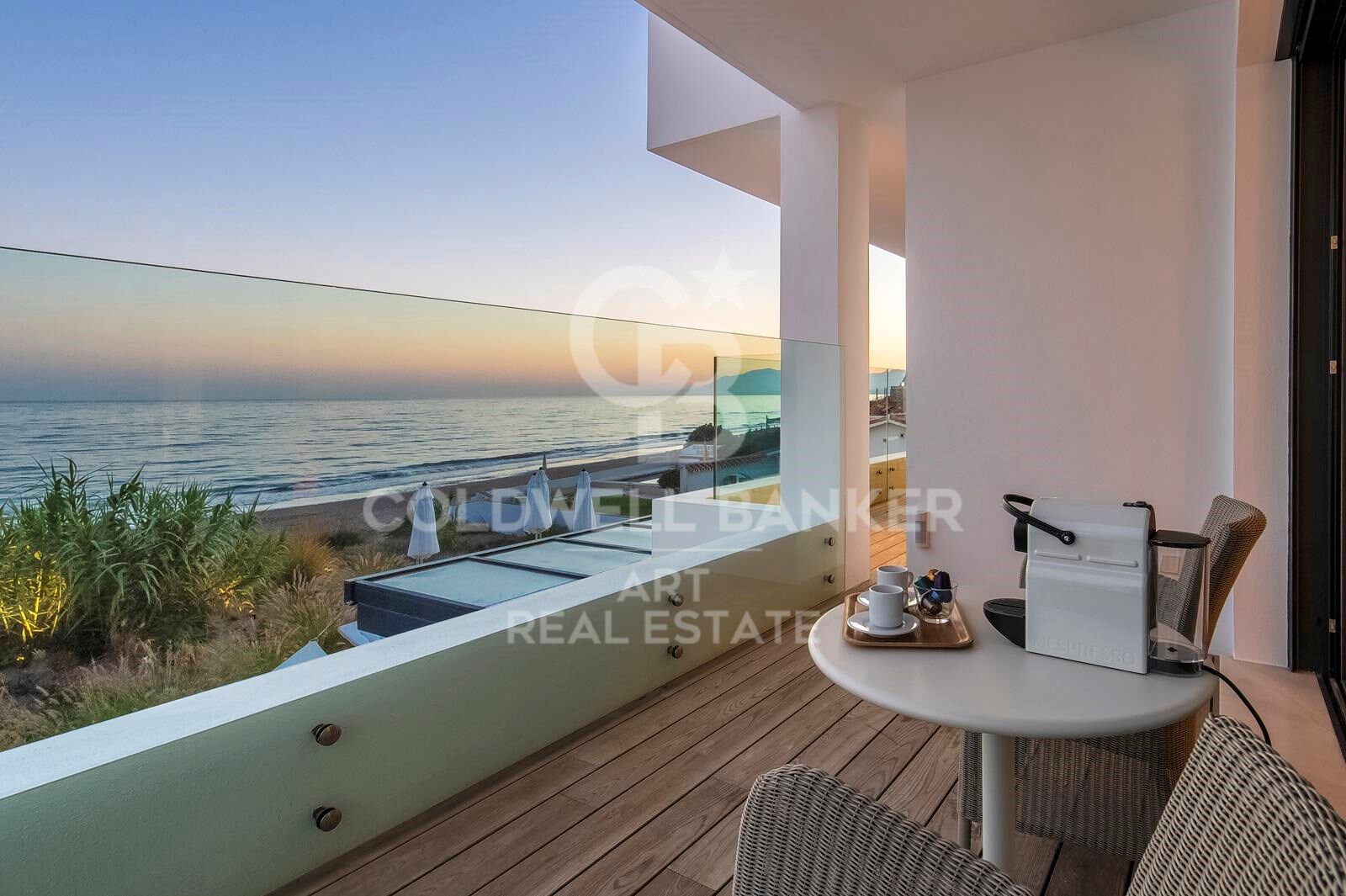 Contemporary beachfront luxury villa in Costabella, Marbella
