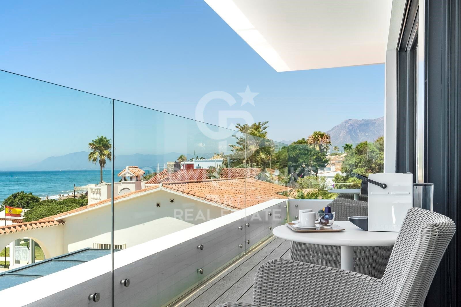 Contemporary beachfront luxury villa in Costabella, Marbella