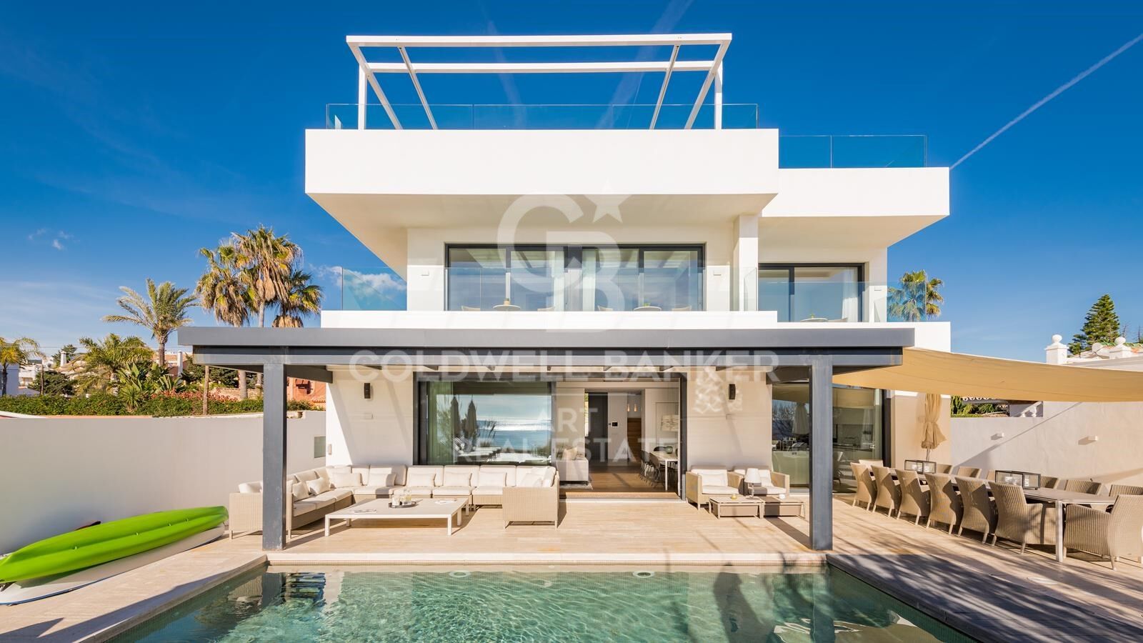 Contemporary beachfront luxury villa in Costabella, Marbella