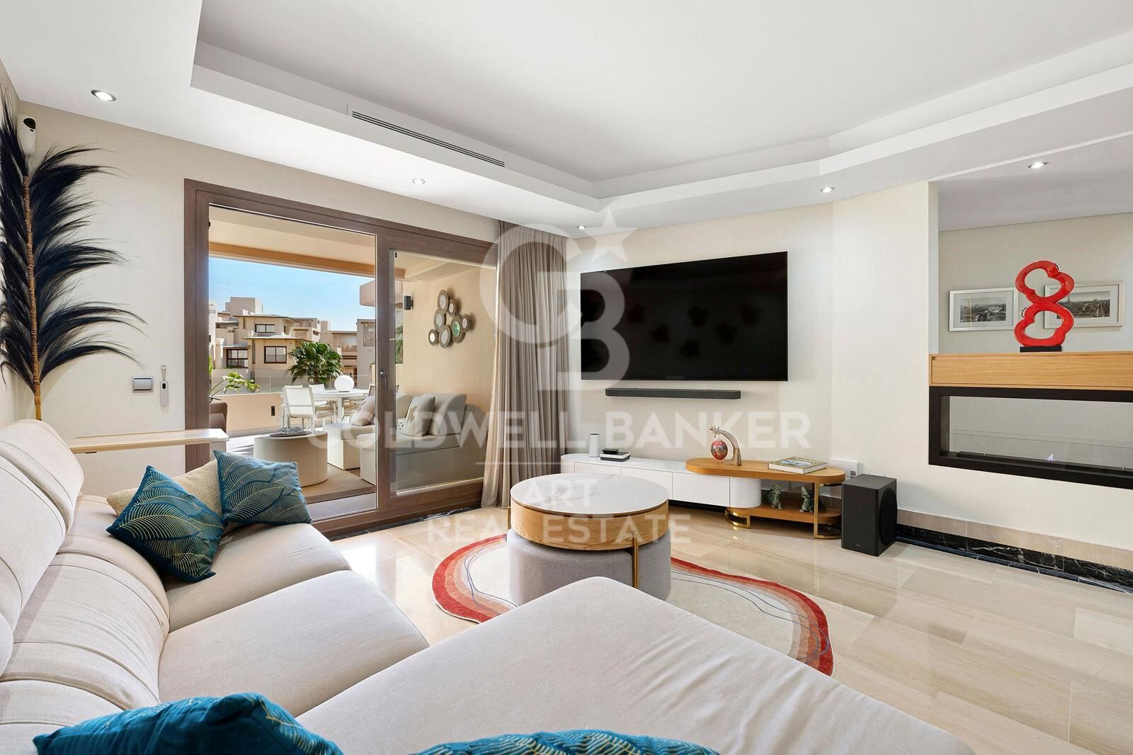 Luxurious duplex penthouse in Bahía de la Plata, Estepona