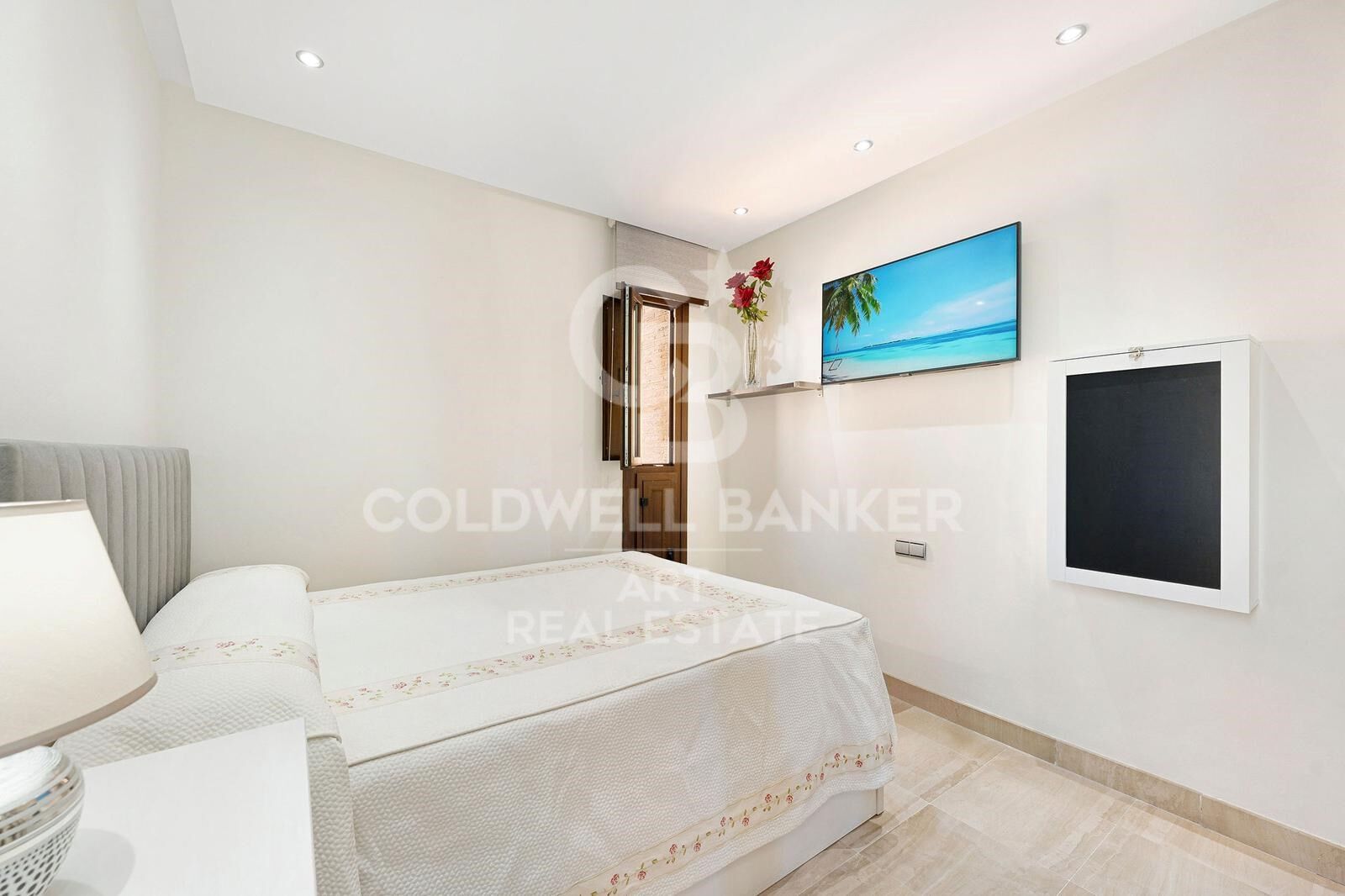 Luxurious duplex penthouse in Bahía de la Plata, Estepona
