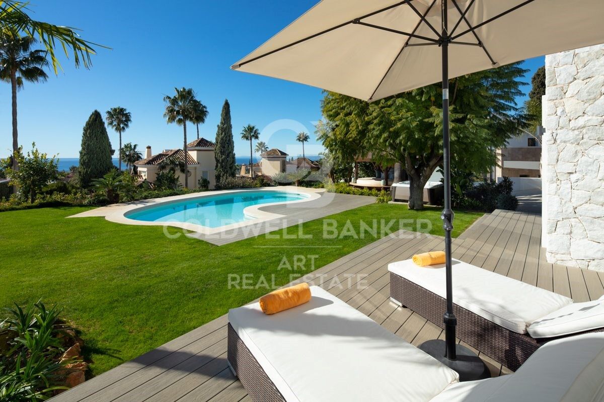 Charming villa with heated pool in El Rosario, Marbella