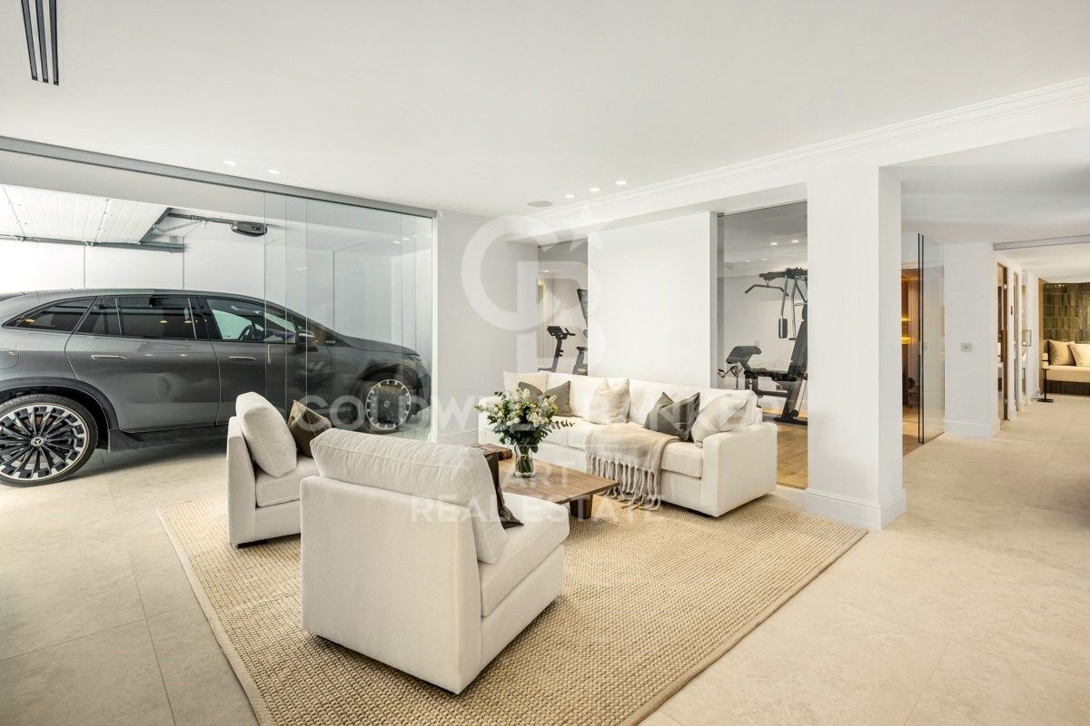 Exclusiva villa de lujo en el Corazón de Nueva Andalucía , Marbella