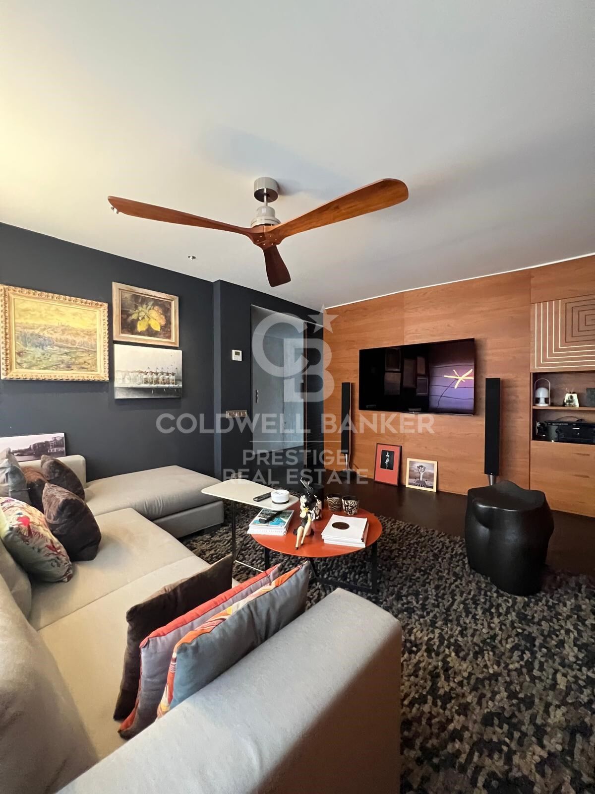 Elegante casa moderna con 5 plantas y terraza en el Putxet