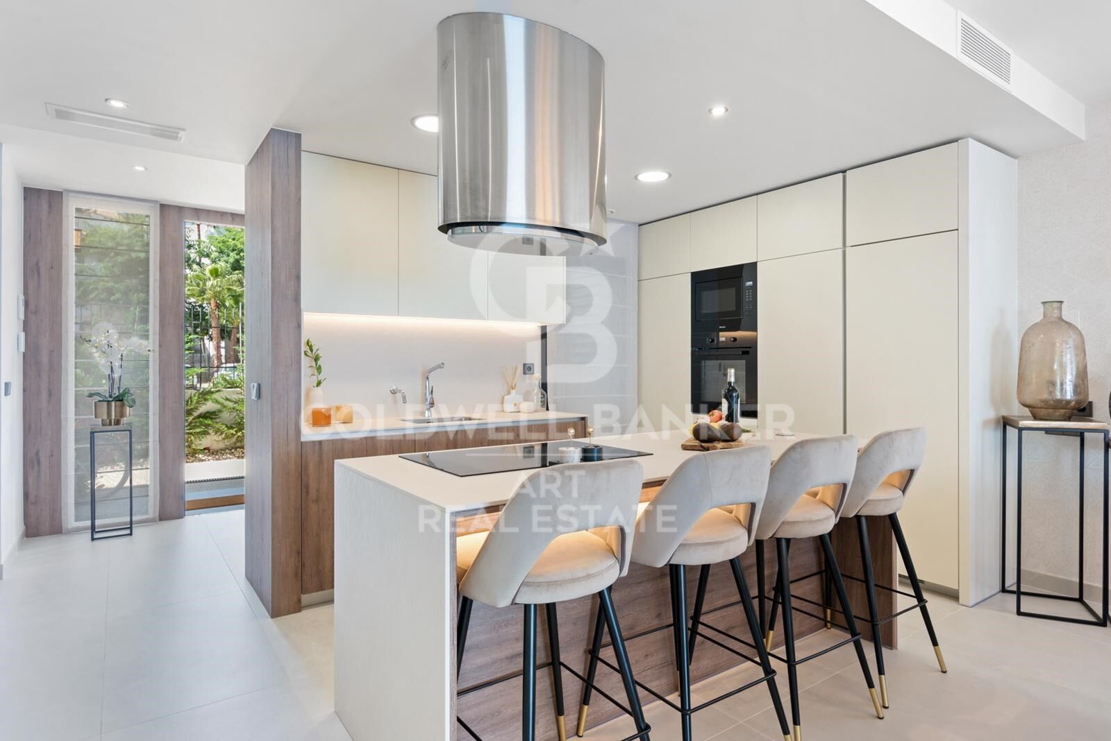 Luxury Townhouse Near the Sea in Banus Bay Residences, Puerto Banús, Marbella