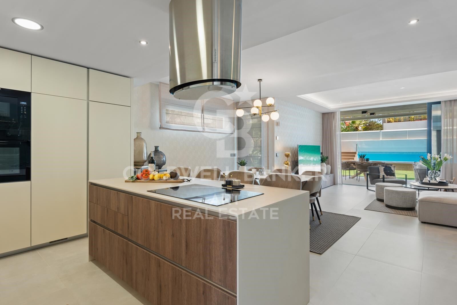 Luxury Townhouse Near the Sea in Banus Bay Residences, Puerto Banús, Marbella