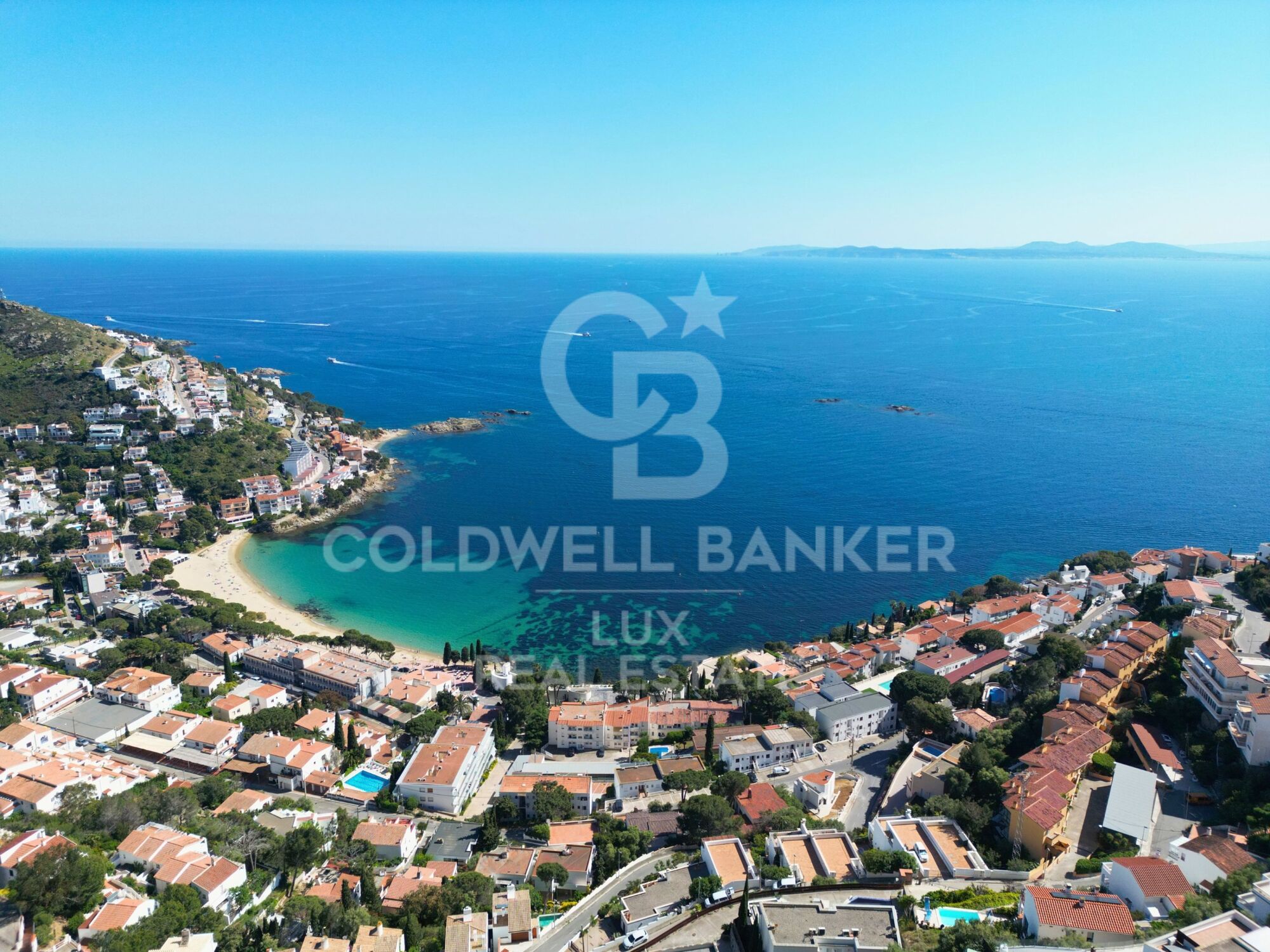 Brand new villa with sea view in Canyelles, the most sought-after area of Roses