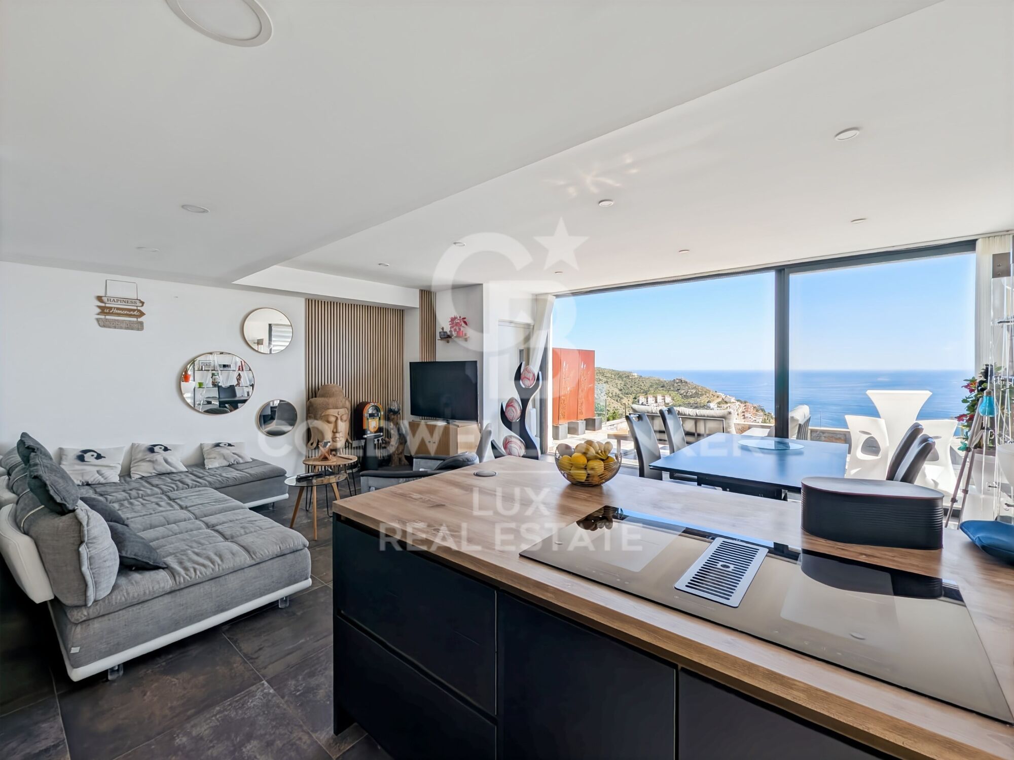 Brand new villa with sea view in Canyelles, the most sought-after area of Roses