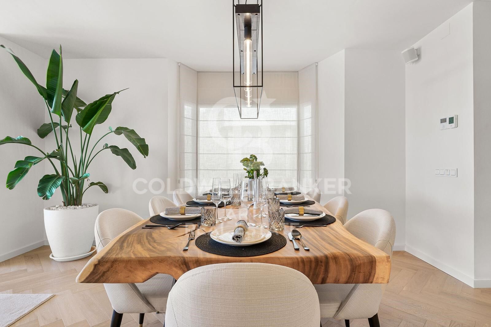 Elegant and luxurious townhouse with Scandinavian design on the Golden Mile, Marbella