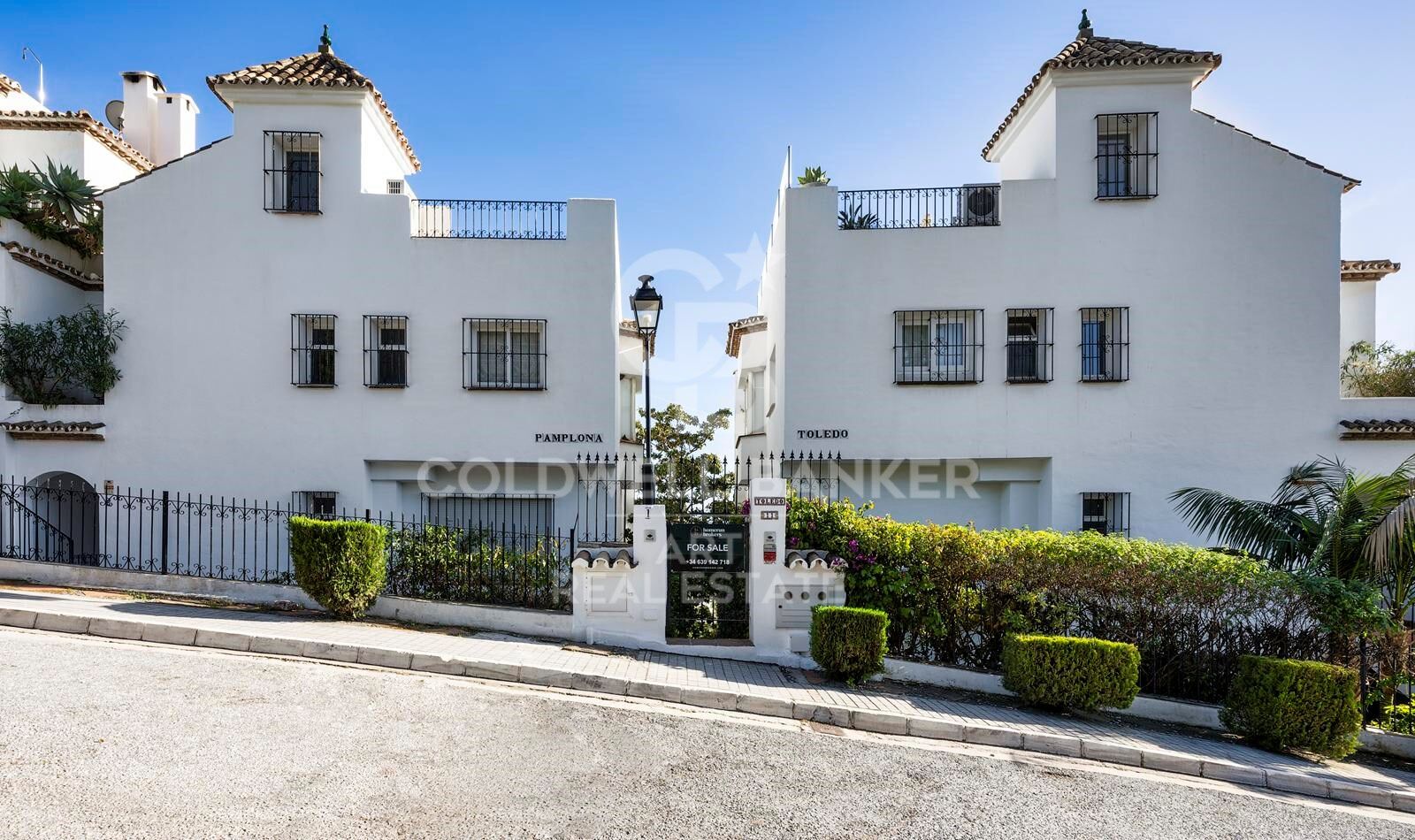 Elegant and luxurious townhouse with Scandinavian design on the Golden Mile, Marbella
