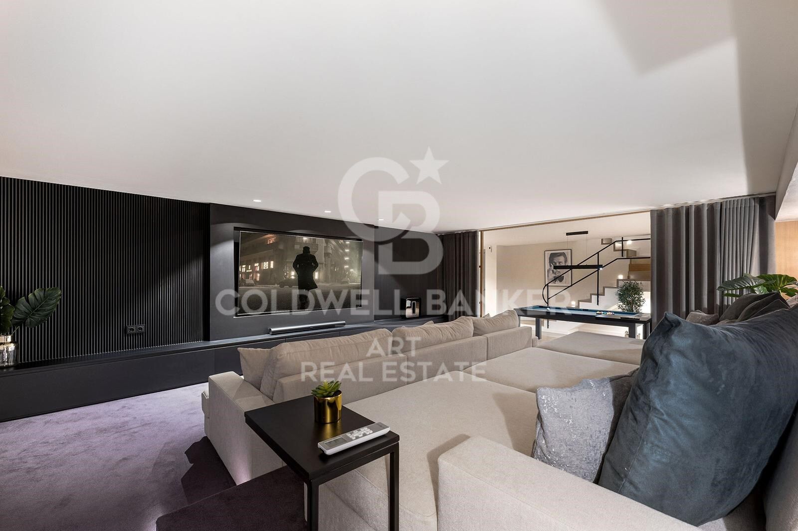 Elegant and luxurious townhouse with Scandinavian design on the Golden Mile, Marbella