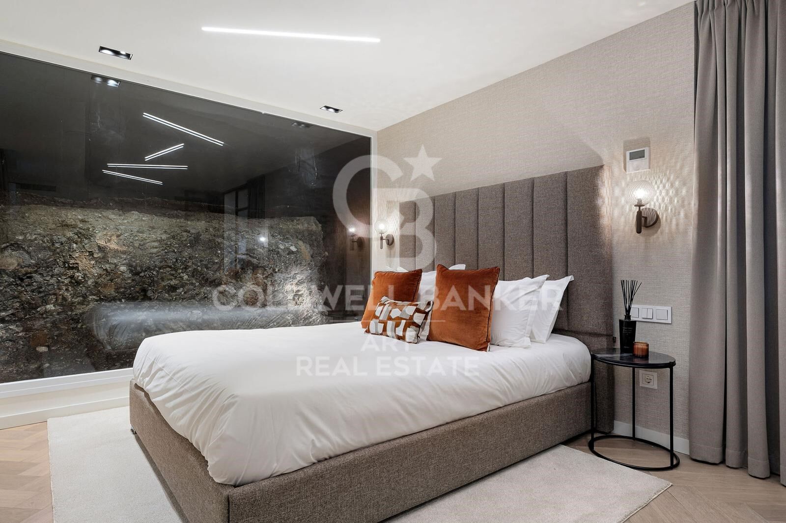 Elegant and luxurious townhouse with Scandinavian design on the Golden Mile, Marbella