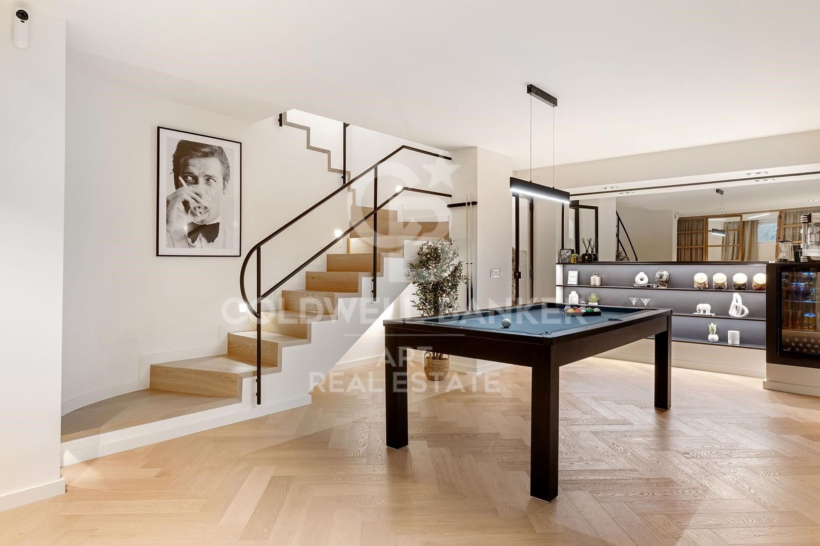 Elegant and luxurious townhouse with Scandinavian design on the Golden Mile, Marbella