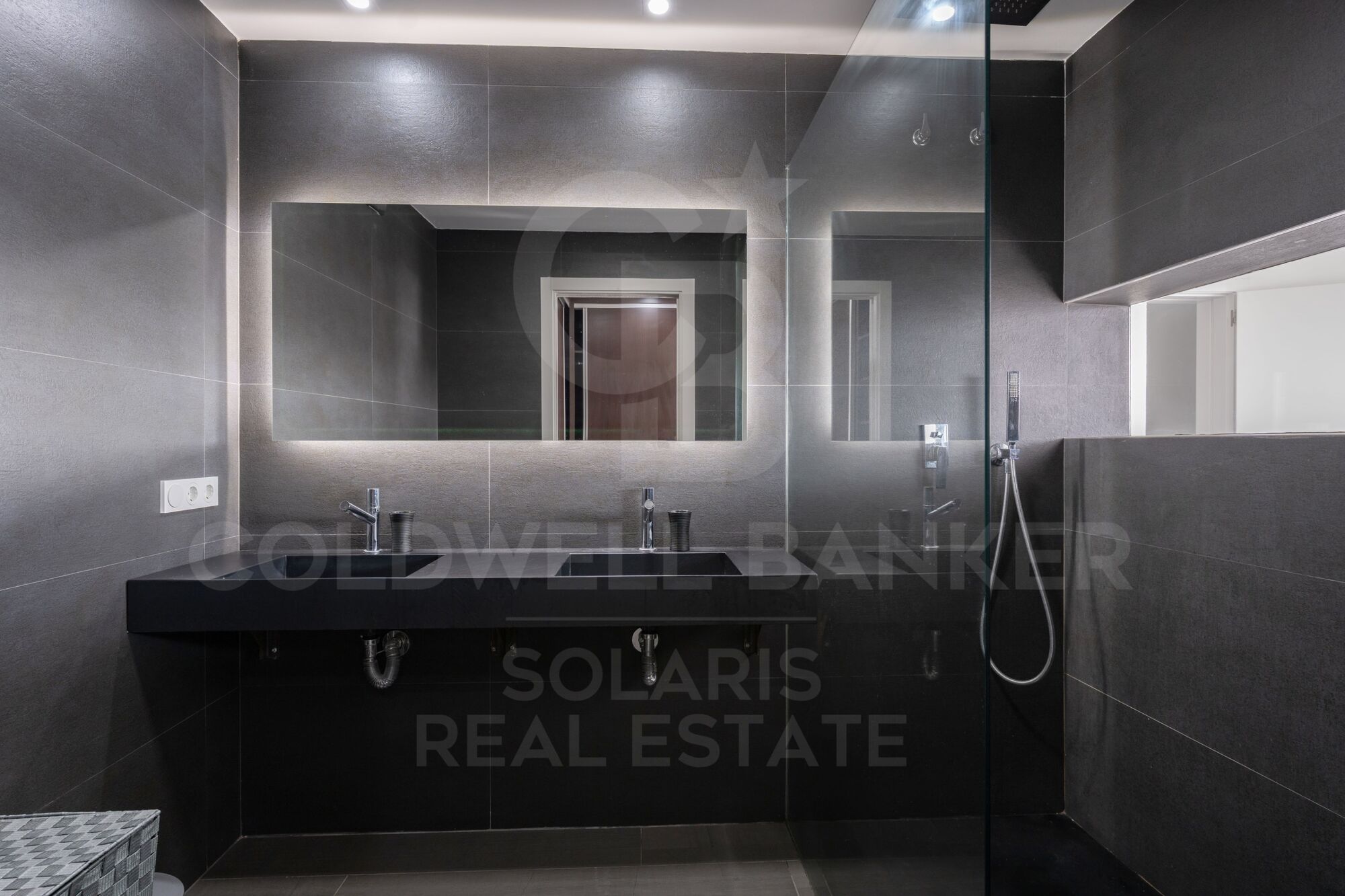 Villa Camilia - Récemment rénovée avec vue sur la mer