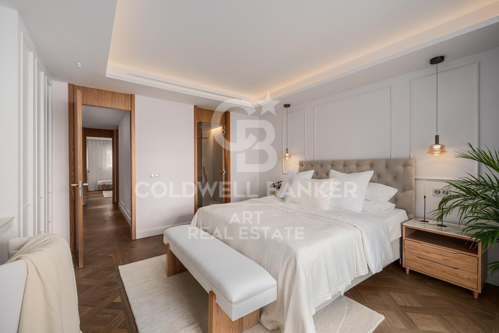 Apartamento estiloso con vistas al mar en Coral Beach, Milla de Oro