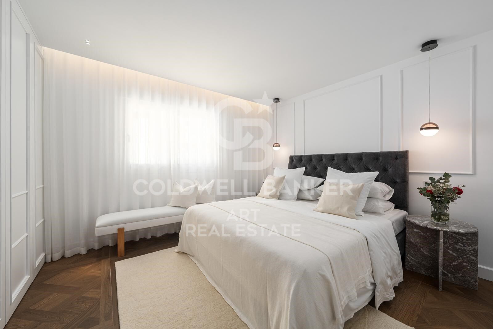 Apartamento estiloso con vistas al mar en Coral Beach, Milla de Oro