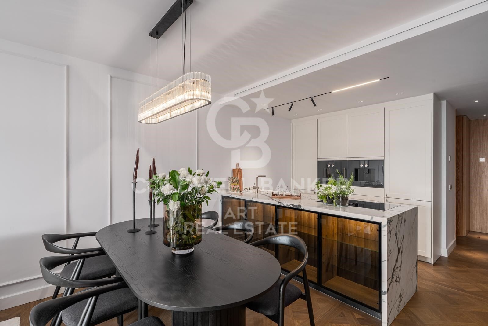 Stylish apartment with sea views in Coral Beach, Golden Mile