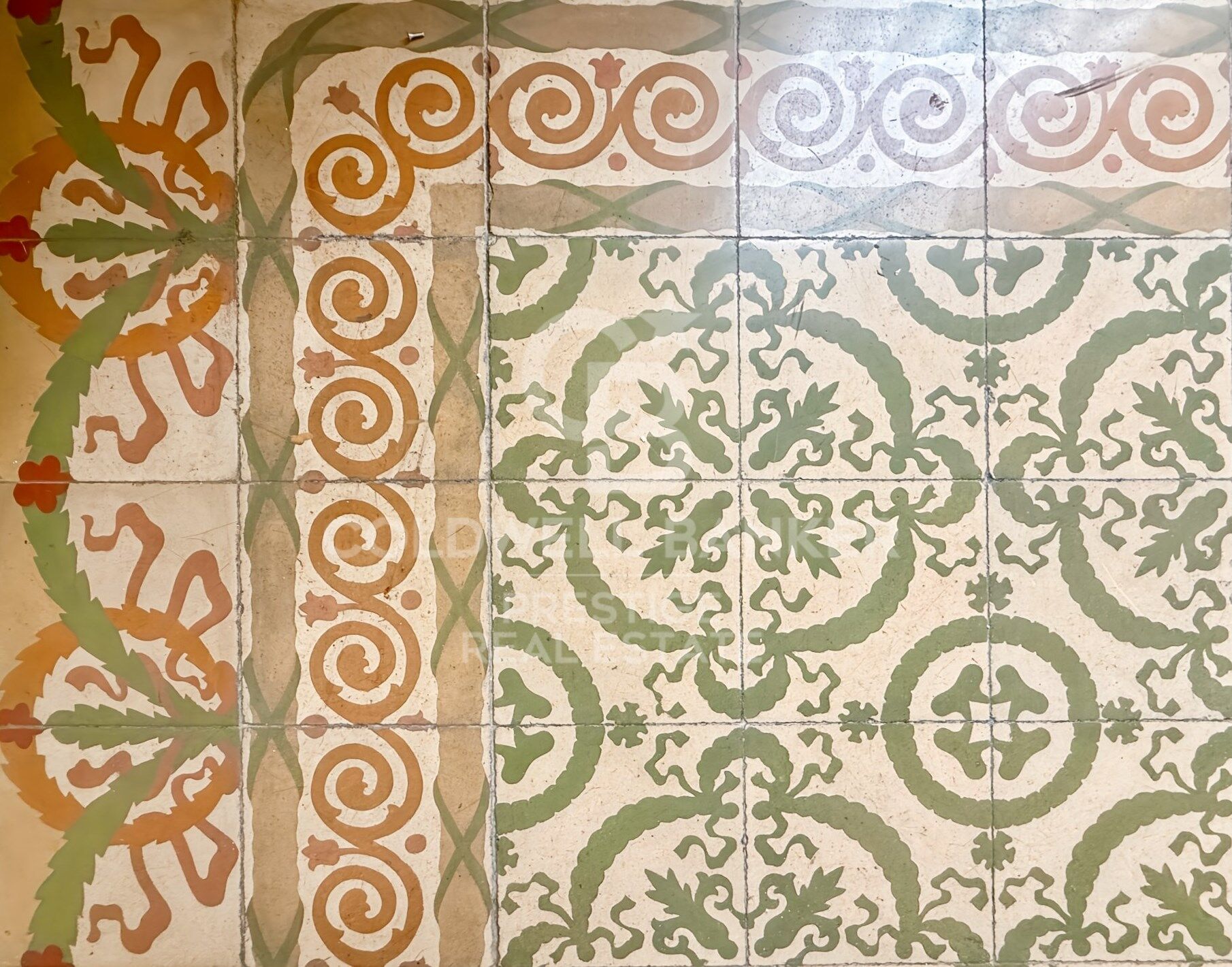 Apartment with representative architectural elements. 'La Dreta de l'Eixample ', Barcelona