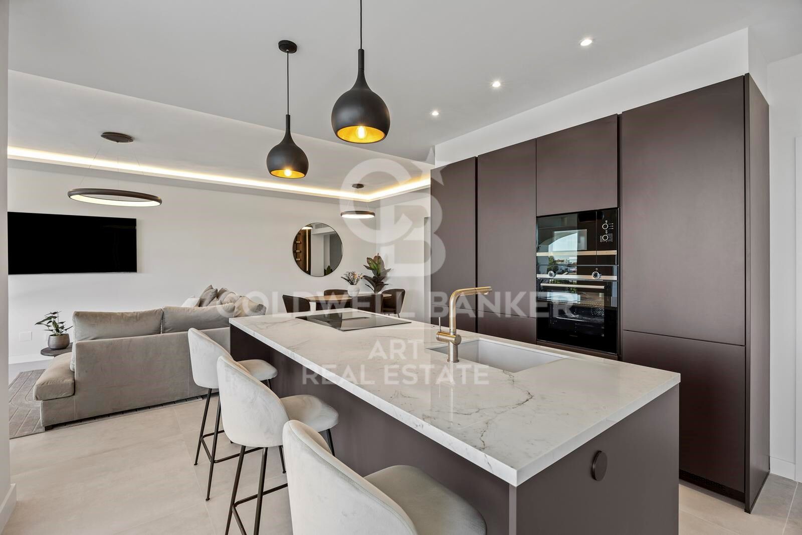 Apartamento moderno en Altos de La Quinta, Benahavís