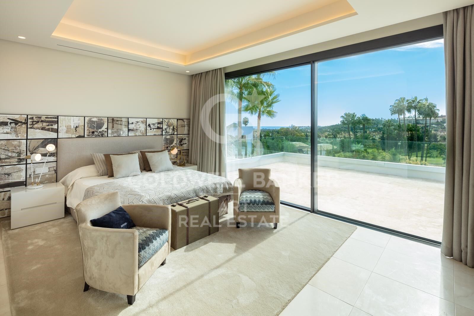 A signature villa of contemporary elegance in La Cerquilla, Nueva Andalucía Golf Valley