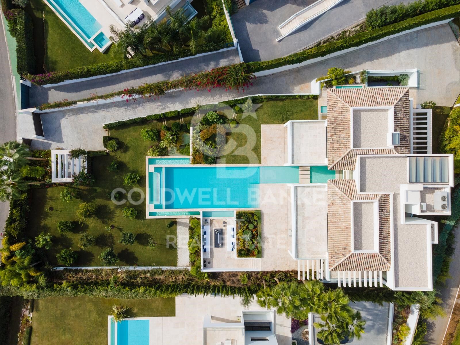 A signature villa of contemporary elegance in La Cerquilla, Nueva Andalucía Golf Valley