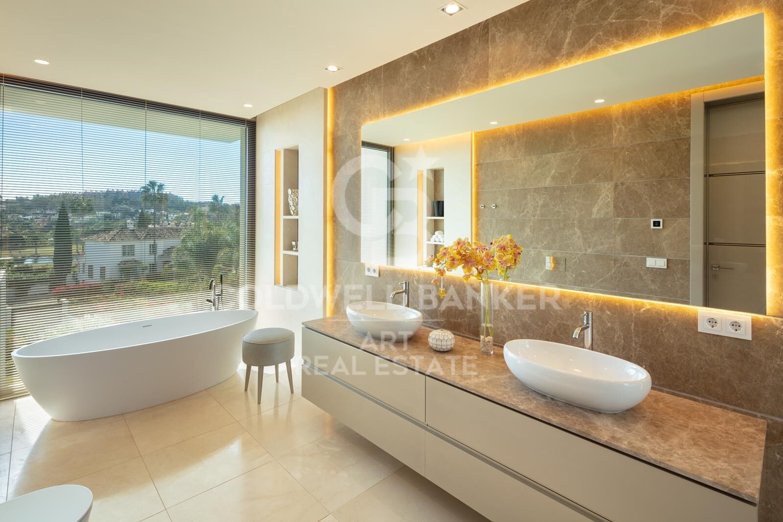 A signature villa of contemporary elegance in La Cerquilla, Nueva Andalucía Golf Valley