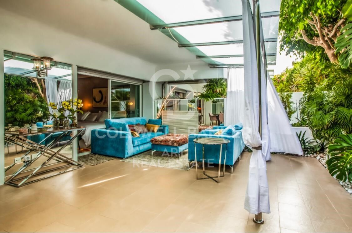 Elegant apartment with garden and terrace in Lomas del Marbella Club, Marbella Golden Mile